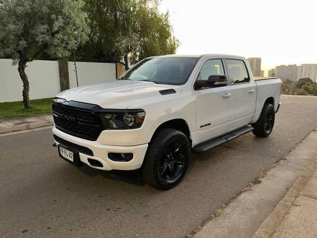 Ram 1500 2022 • Gas + Bencina • Facturable • Menor Consumo