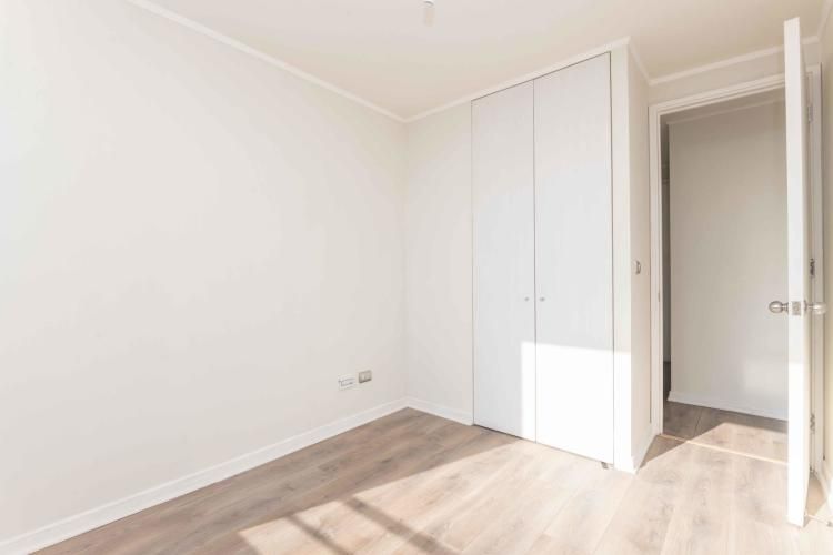 Av. Américo Vespucio (1 Est /1 Bod)