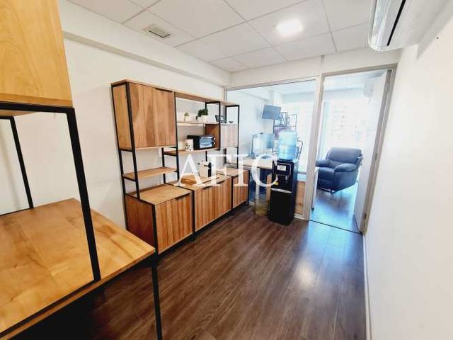 Espacio de Trabajo Versátil y Luminoso (134992)