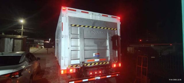 Fletes y mudanzas dentro y fuera de la región