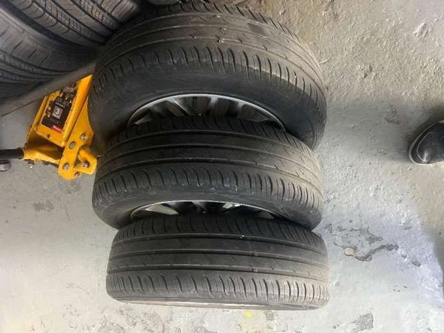 Vendo Juego de 4 Llantas y neumáticos Nexen 185-65-R15