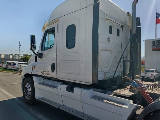 Freightliner CASCADIA