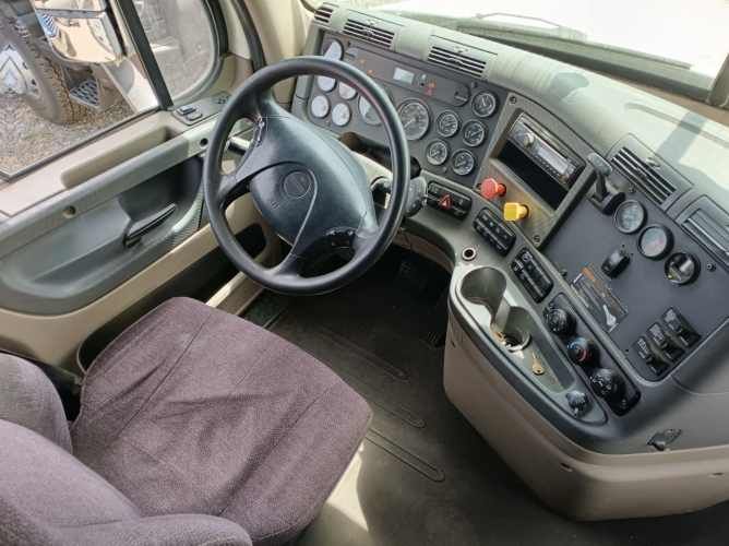 Freightliner CASCADIA