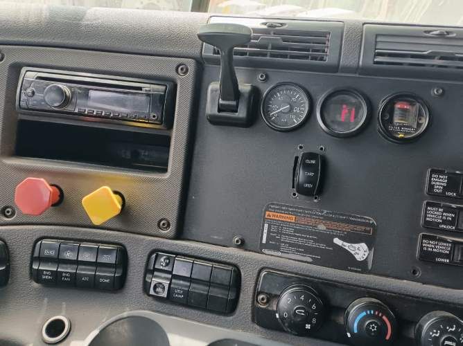 Freightliner CASCADIA