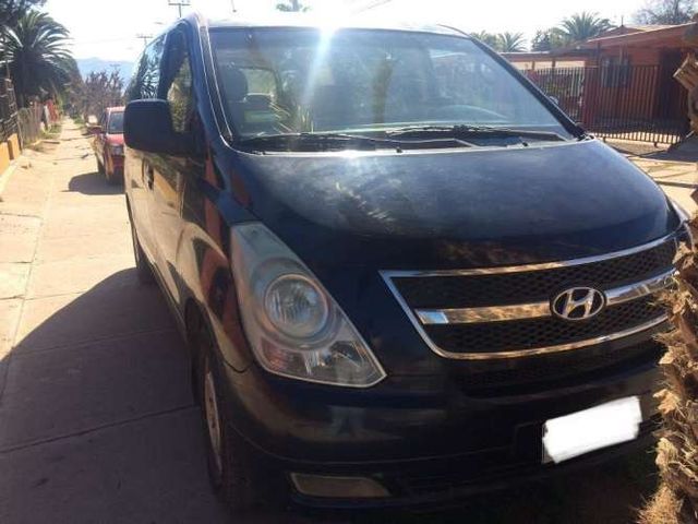 HYUNDAI H1 2010