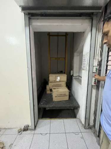 SE VENDE LOCAL DE 948,29M2 - COMERCIAL - SANTIAGO