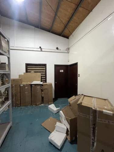 SE VENDE LOCAL DE 948,29M2 - COMERCIAL - SANTIAGO