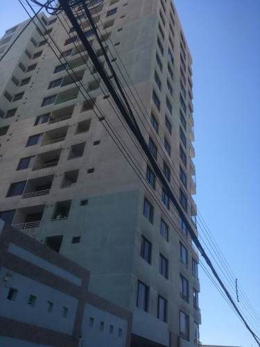 Depto central, calle Copiapo (A una cuadra de Av. Argentina)