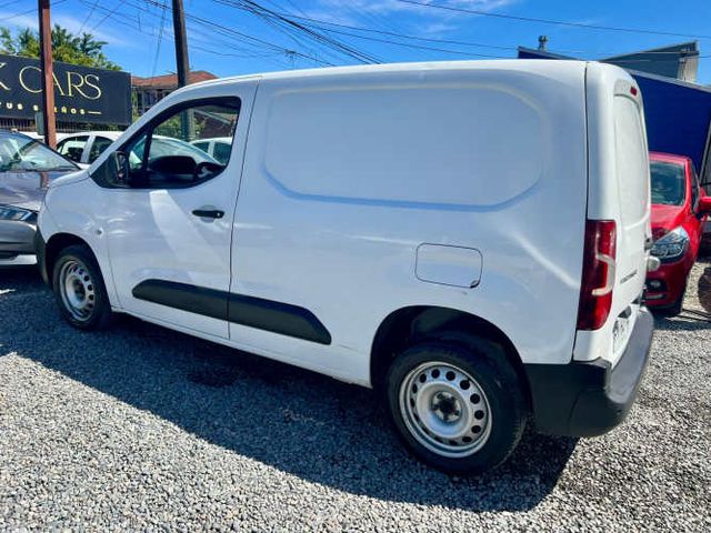 PEUGEOT PARTNER 2021