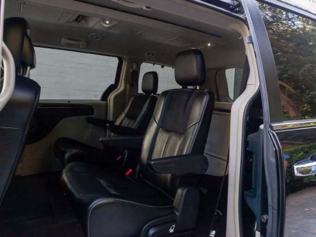 Chrysler Grand Town Country Limited 3.6 2016