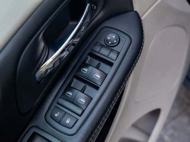 Chrysler Grand Town Country Limited 3.6 2016