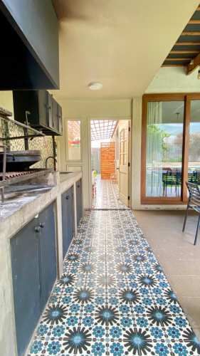 CONECTIVIDAD A SANTIAGO AUTOPISTA NOR-ORIENTE, A LA DEHESA POR PIE ANDINO