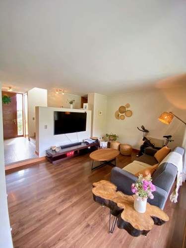 CONECTIVIDAD A SANTIAGO AUTOPISTA NOR-ORIENTE, A LA DEHESA POR PIE ANDINO