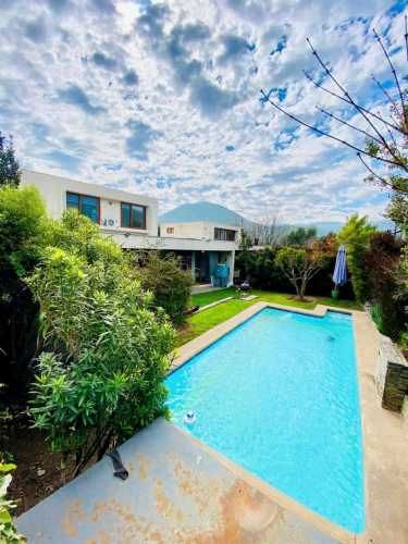 CONECTIVIDAD A SANTIAGO AUTOPISTA NOR-ORIENTE, A LA DEHESA POR PIE ANDINO