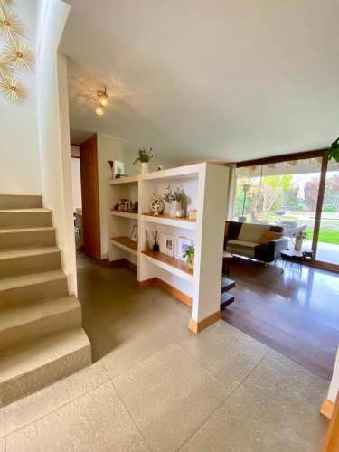 CONECTIVIDAD A SANTIAGO AUTOPISTA NOR-ORIENTE, A LA DEHESA POR PIE ANDINO