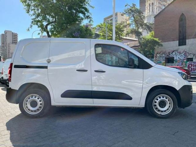 PEUGEOT PARTNER PARTNER L1 BLUEHDI 100 - 2023 | 196