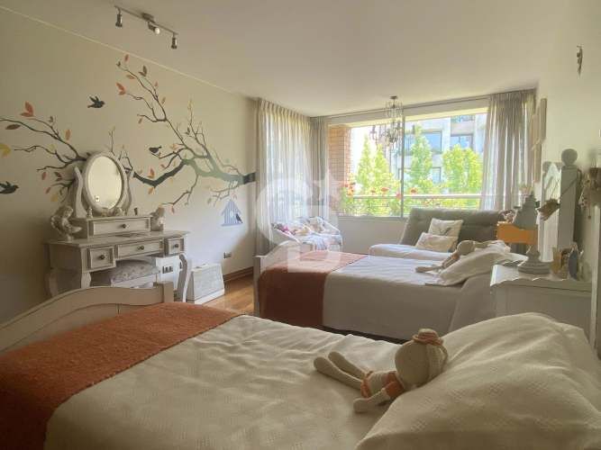 Espectacular dpto con vista despejada Colegio San Benito