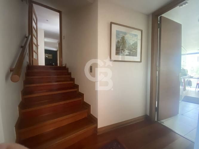 Espectacular dpto con vista despejada Colegio San Benito