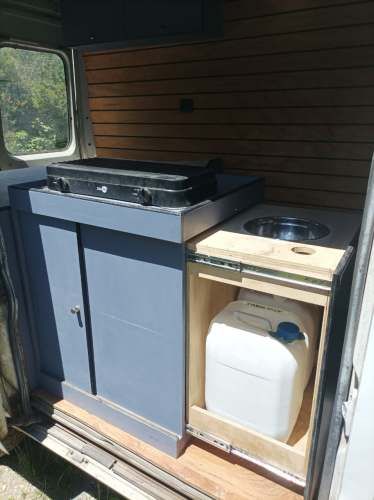 SE VENDE FURGON CAMPERIZADO PEUGEOT BOXER 2001