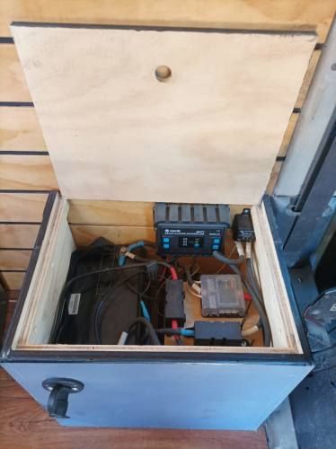 SE VENDE FURGON CAMPERIZADO PEUGEOT BOXER 2001