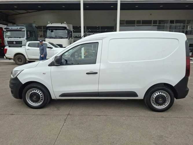 RENAULT EXPRESS 2023