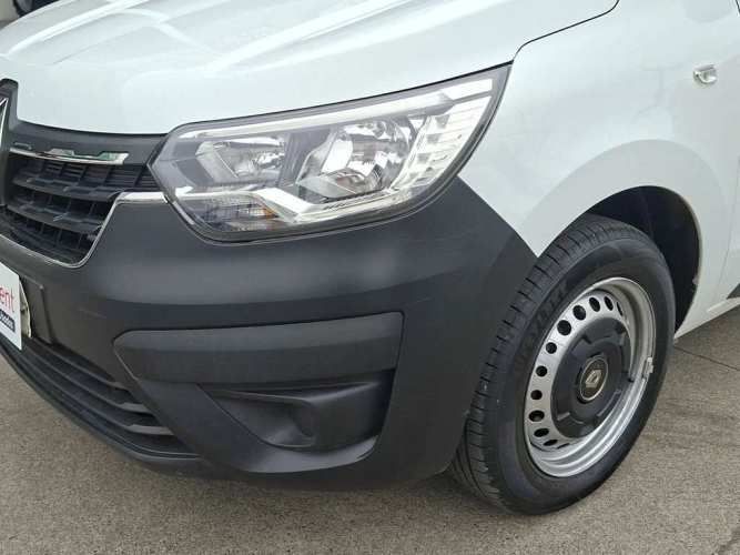 RENAULT EXPRESS 2023