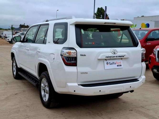 TOYOTA 4RUNNER  2021