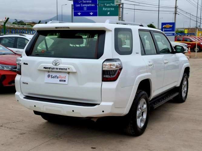 TOYOTA 4RUNNER  2021