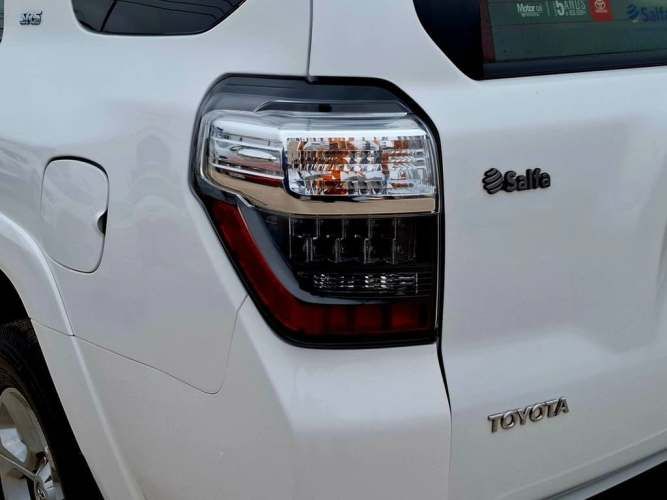 TOYOTA 4RUNNER  2021