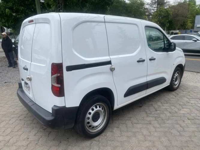 PEUGEOT PARTNER 2022