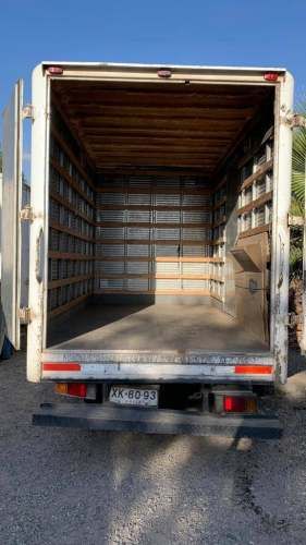 Camion Chevrolet NKR 2004