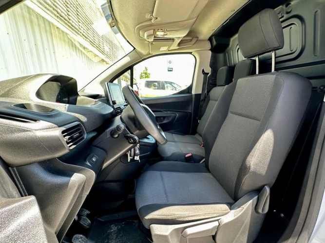 PEUGEOT PARTNER 2023