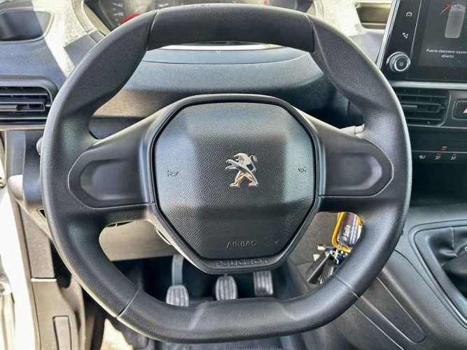 PEUGEOT PARTNER 2023