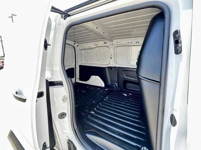 PEUGEOT PARTNER 2023