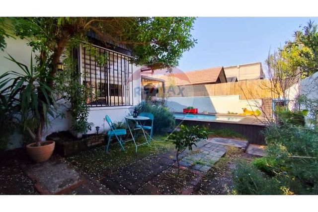 Se vende casa 5d/3b , las condes