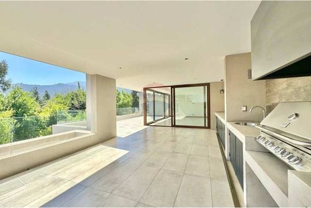 Depto 5d+4b en barrio exclusivo las condes