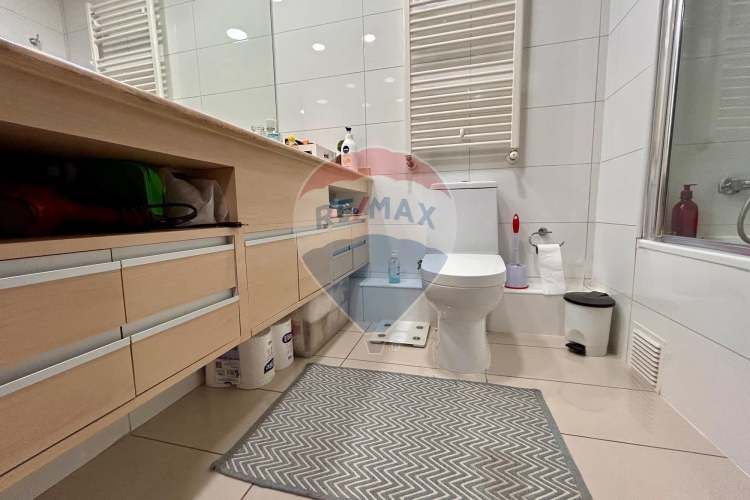 Depto. 2d+2b con jardín san carlos de apoquindo