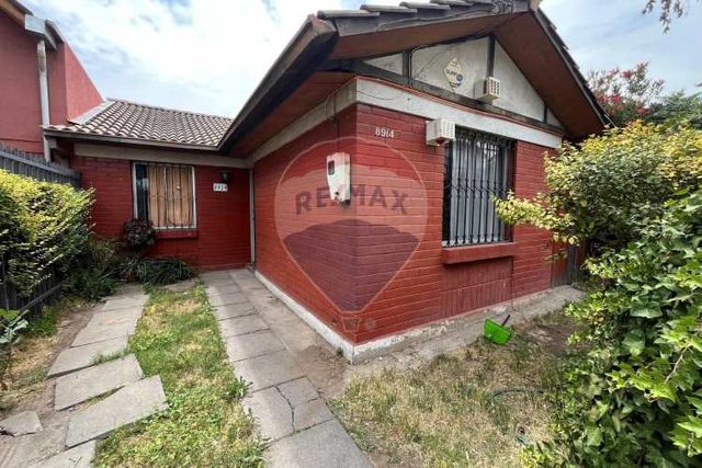 Casa 3d / 2b en zona tranquila de peñalolén