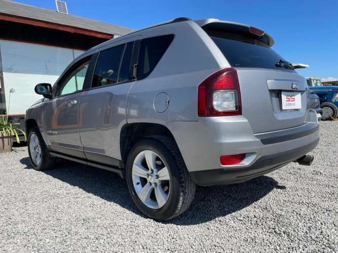JEEP COMPASS SPORT 4X2 AT 2.4 2016