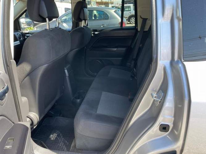 JEEP COMPASS SPORT 4X2 AT 2.4 2016