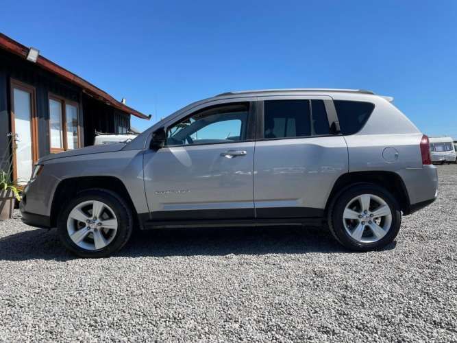 JEEP COMPASS SPORT 4X2 AT 2.4 2016