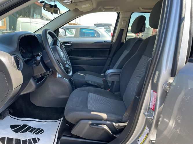 JEEP COMPASS SPORT 4X2 AT 2.4 2016