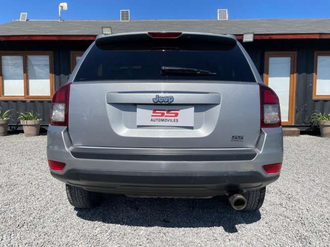 JEEP COMPASS SPORT 4X2 AT 2.4 2016