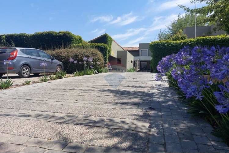 Las brisas 8 dormitorios impresionante quincho