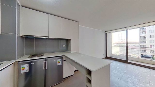 DEPARTAMENTO Metro Toesca, 1 dormitorio, estacionamiento