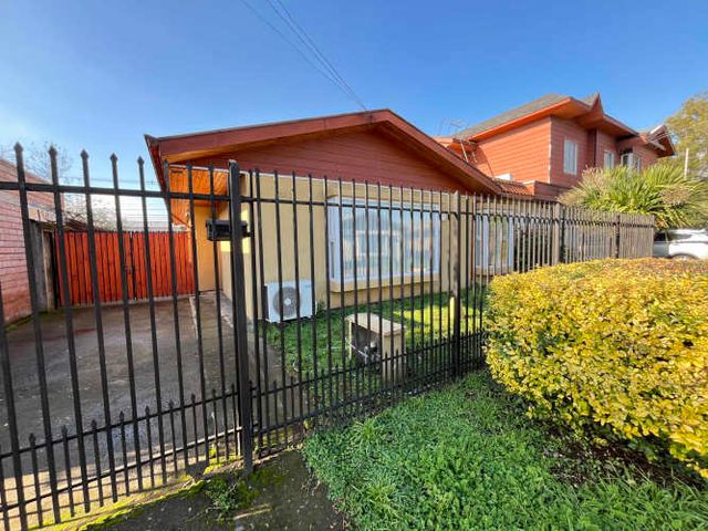 Hermosa casa en venta en Parque don Rosauro