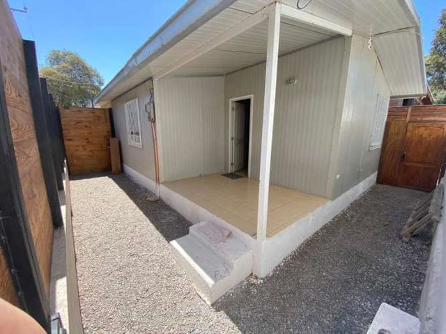 SE ARRIENDA CASA AMOBLADA