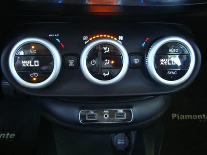 FIAT 500X POP 1.4 MT AÑO 2019 FULL EQUIPO