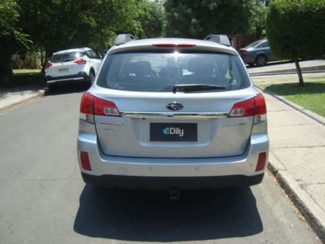 SUBARU OUTBACK AWD 3.6R AÑO 2012 FULL EQUIPO
