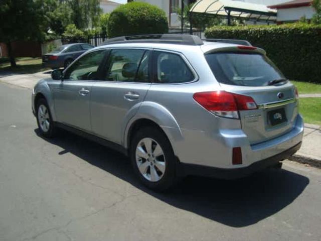 SUBARU OUTBACK AWD 3.6R AÑO 2012 FULL EQUIPO